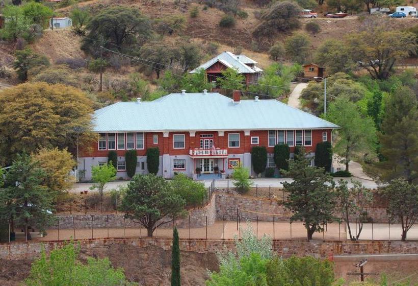 School House Inn Bed & Breakfast