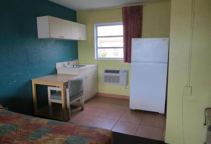 Skyway Motel