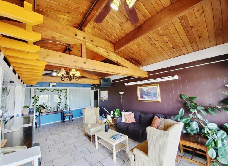 The Crossroads Motel