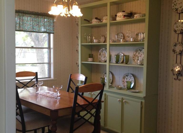 The Hoffmann Vacation Rental Bed & Breakfast