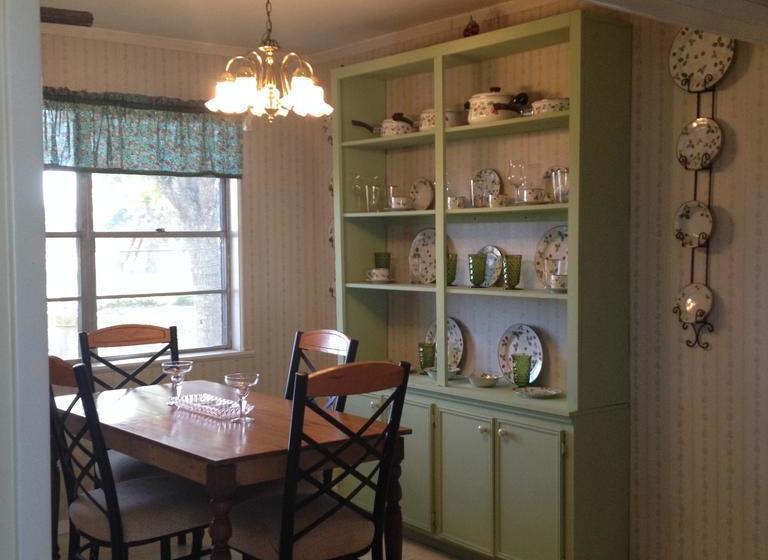 The Hoffmann Vacation Rental Bed & Breakfast