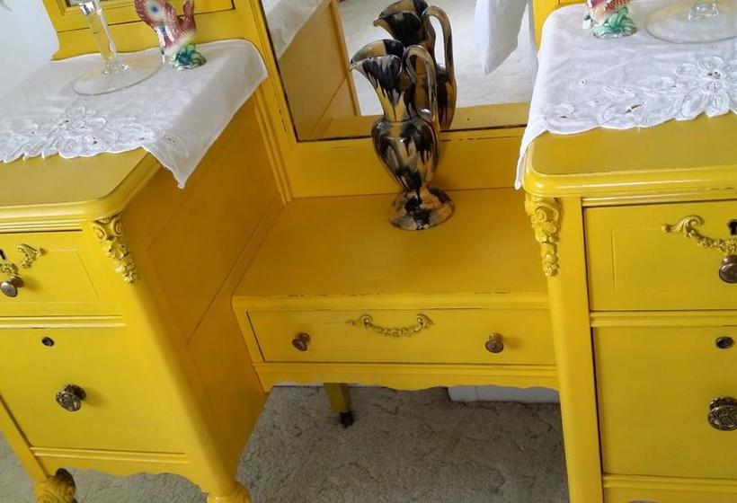 The Hoffmann Vacation Rental Bed & Breakfast