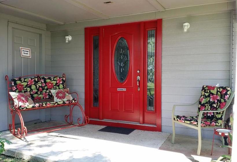 The Hoffmann Vacation Rental Bed & Breakfast