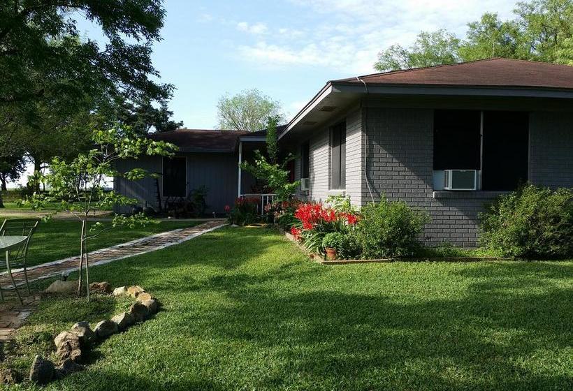 The Hoffmann Vacation Rental Bed & Breakfast