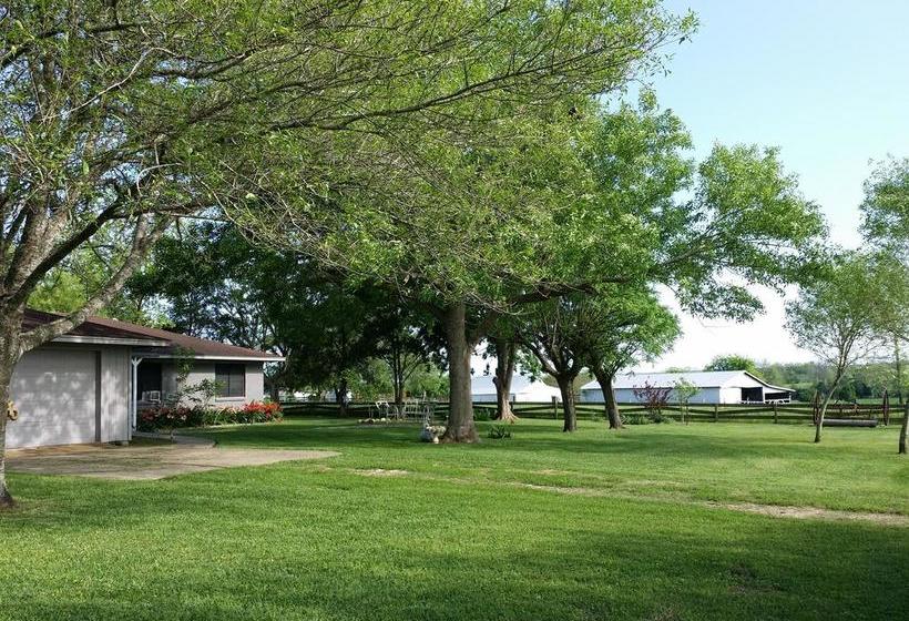 The Hoffmann Vacation Rental Bed & Breakfast