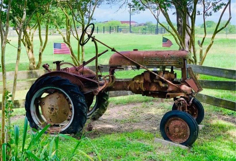 The Hoffmann Vacation Rental Bed & Breakfast