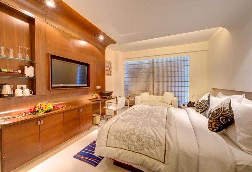 The Hotel Hindusthan International