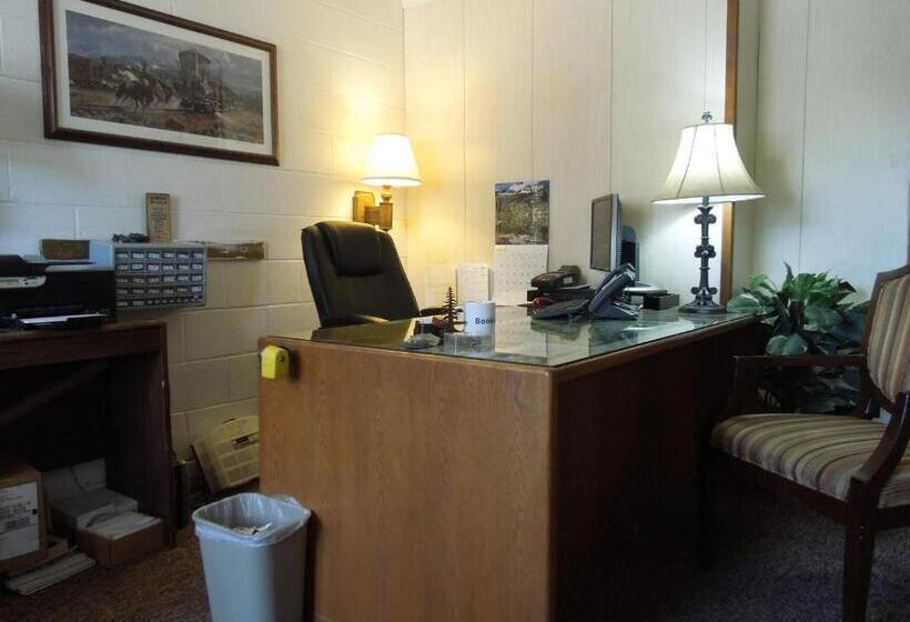 The Pines Motel