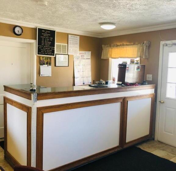 Woodridge Motel