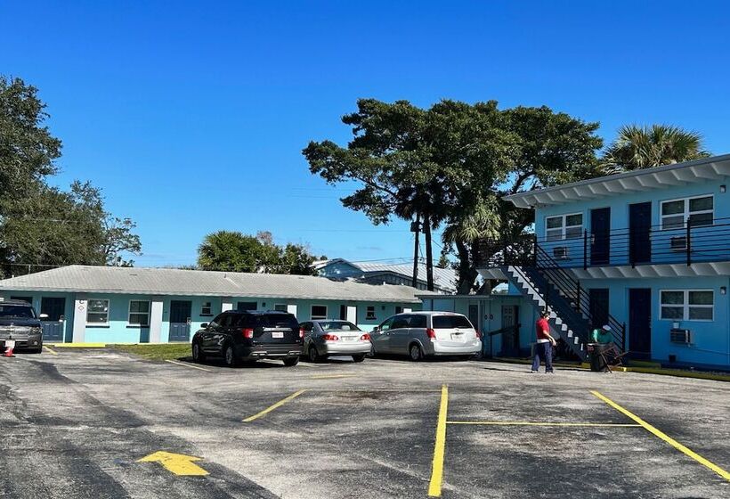 Aladdin Motel
