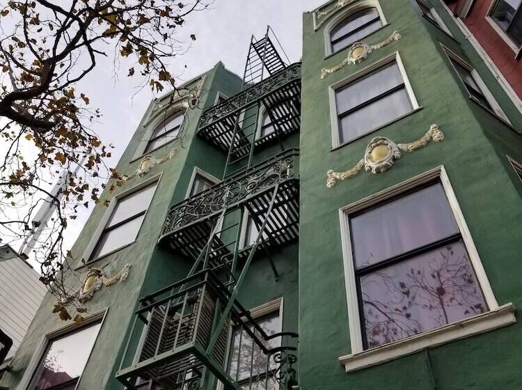 Общежитие Perramont