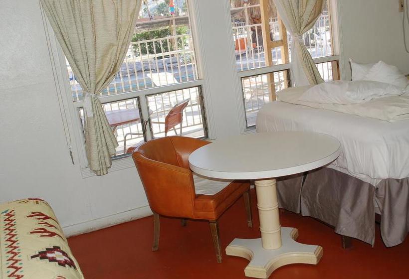 Aloha Hotel Palm Springs