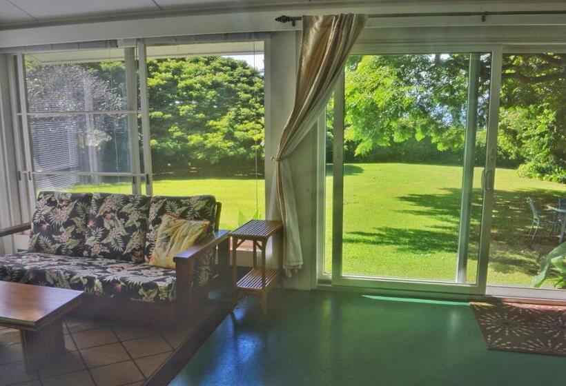 Banyan Tree B&b Retreat