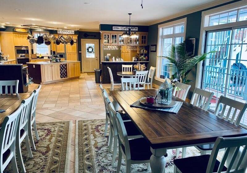 Barren Breeze Bed And Breakfast