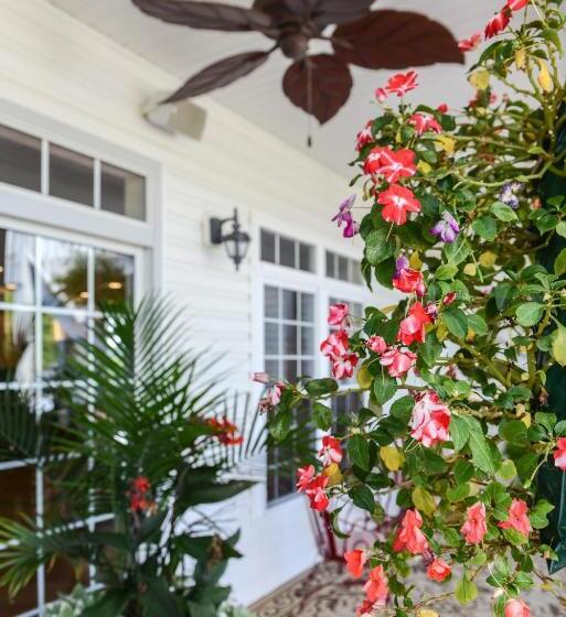 Barren Breeze Bed And Breakfast