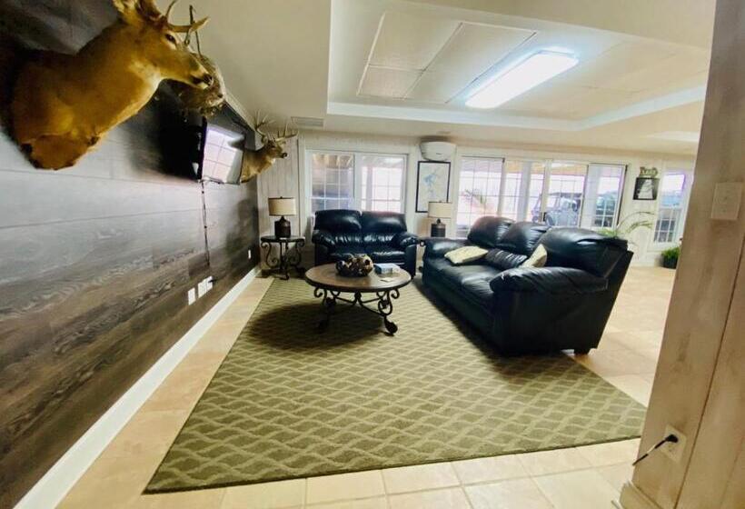 Barren Breeze Bed And Breakfast