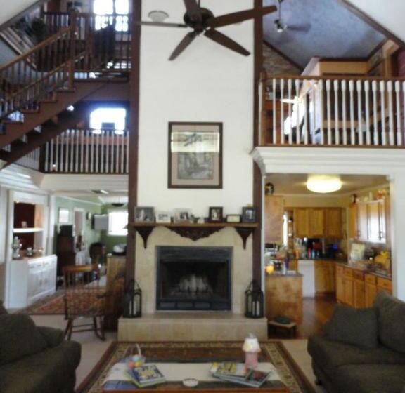 민박 Book Nook Inn