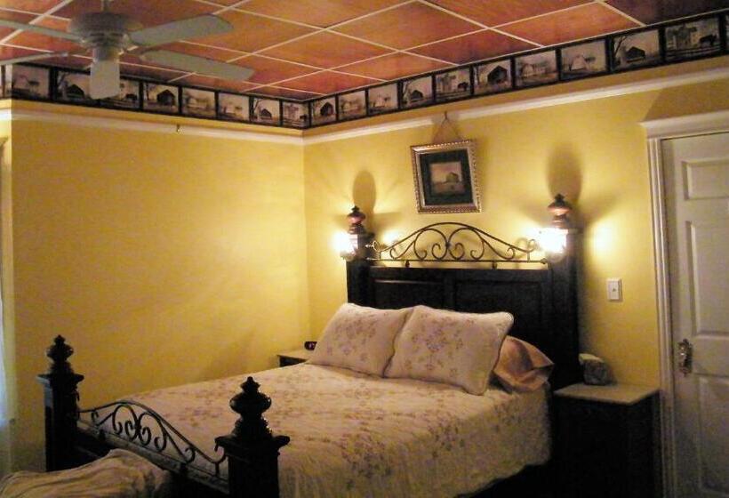 Bed and Breakfast Book Nook Inn