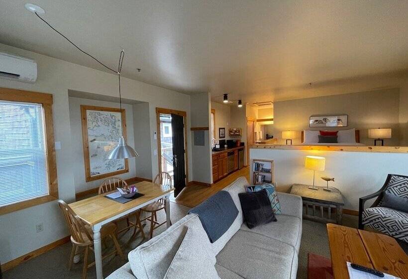 مبيت وإفطار Country Cottage Of Langley