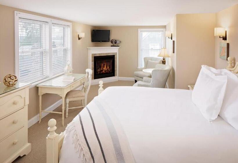 مبيت وإفطار Inn At Harbor Hill Marina