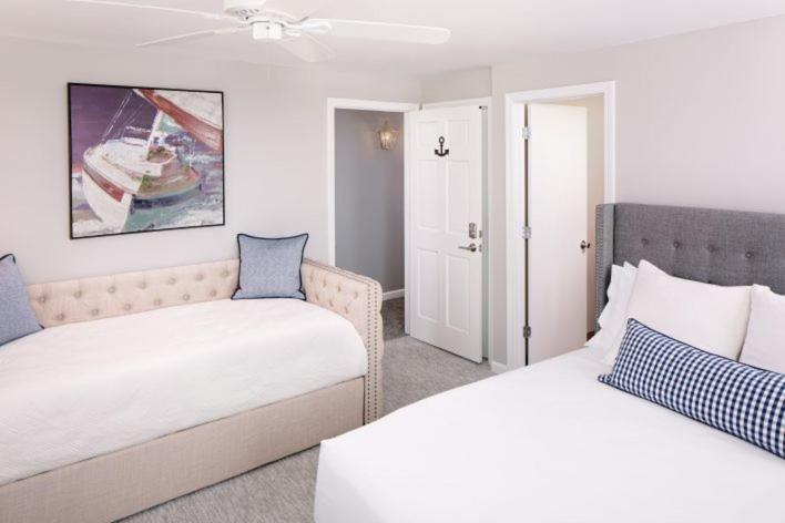 مبيت وإفطار Inn At Harbor Hill Marina