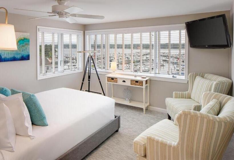 مبيت وإفطار Inn At Harbor Hill Marina