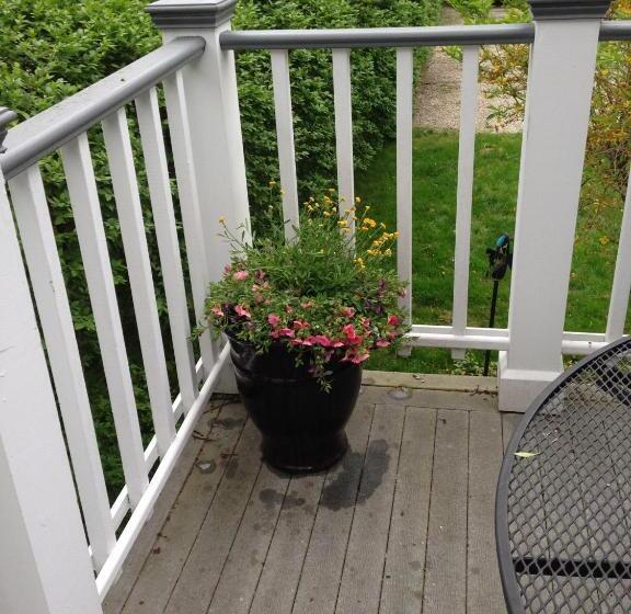 مبيت وإفطار Lantana House