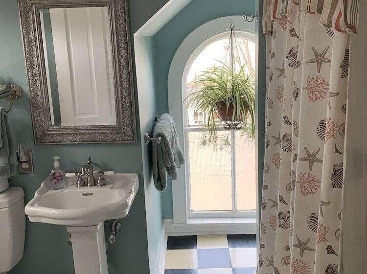 مبيت وإفطار Lantana House