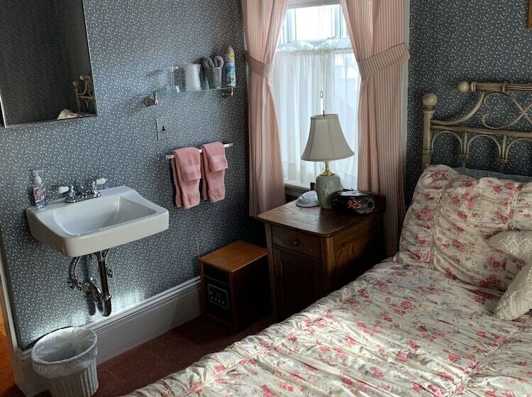 مبيت وإفطار Lantana House