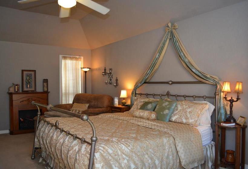 مبيت وإفطار Lindley House Garden Cottages