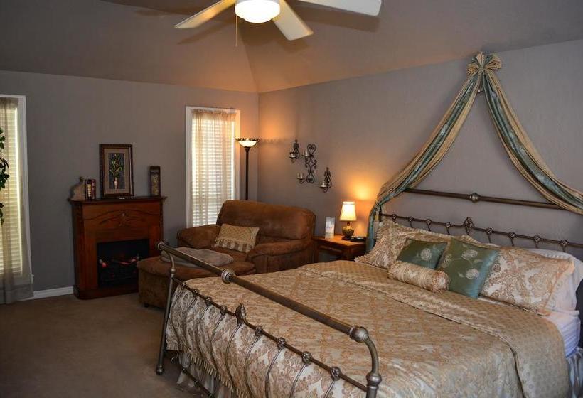 مبيت وإفطار Lindley House Garden Cottages