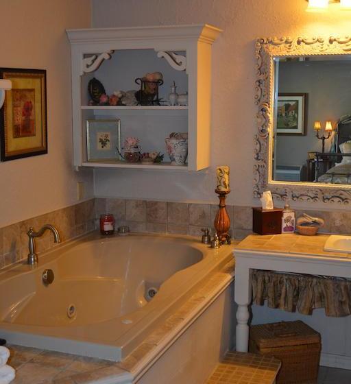 مبيت وإفطار Lindley House Garden Cottages