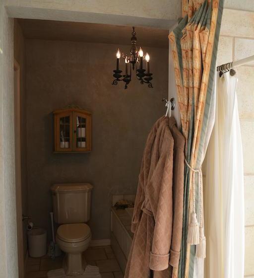 مبيت وإفطار Lindley House Garden Cottages