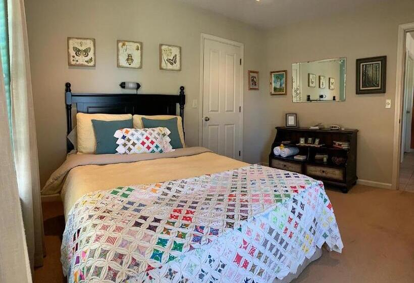 민박 Red Tail Ranch