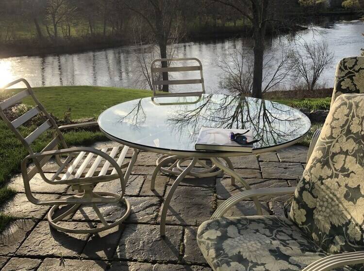 مبيت وإفطار Riverhouse