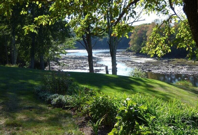 مبيت وإفطار Riverhouse