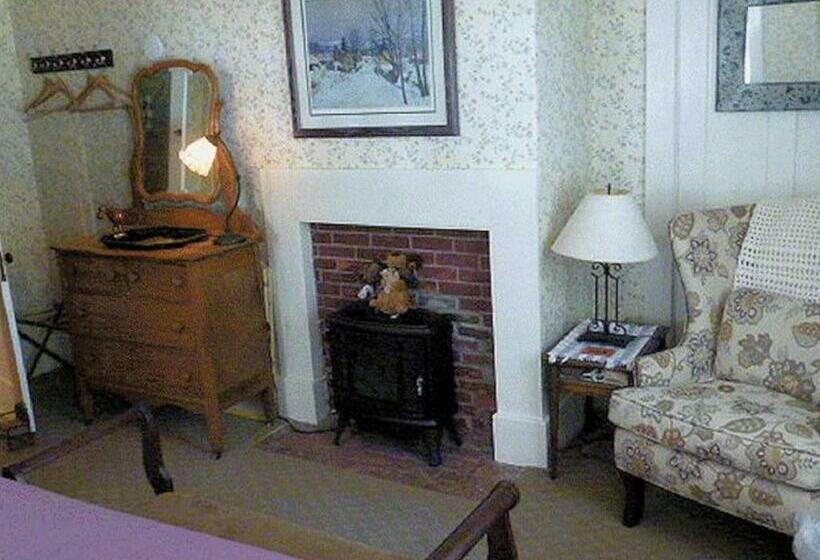 مبيت وإفطار Spruce Moose Lodge