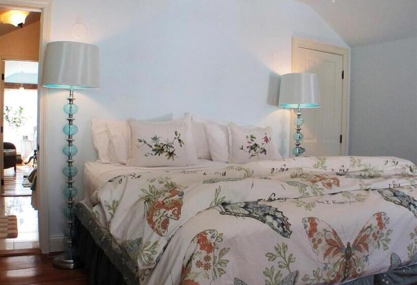 تختخواب و صبحانه The Connecticut River Valley Inn