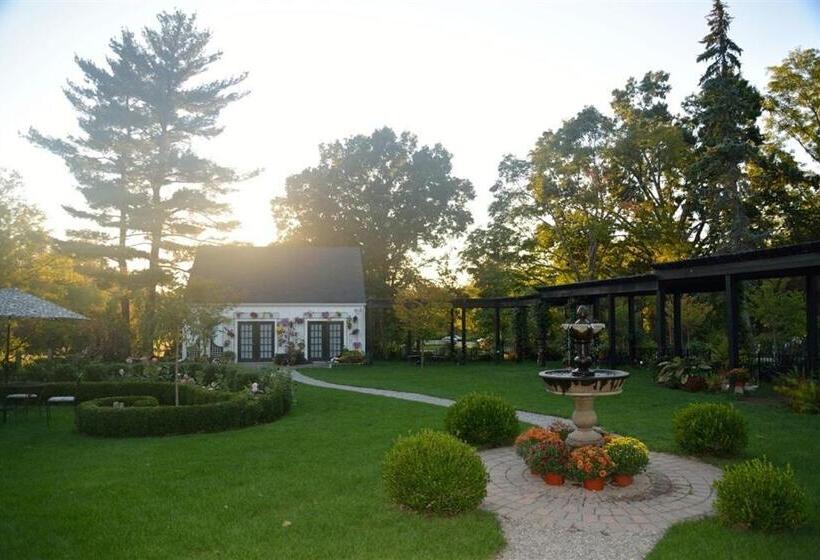 تختخواب و صبحانه The Connecticut River Valley Inn