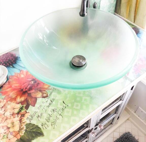 تختخواب و صبحانه The Connecticut River Valley Inn