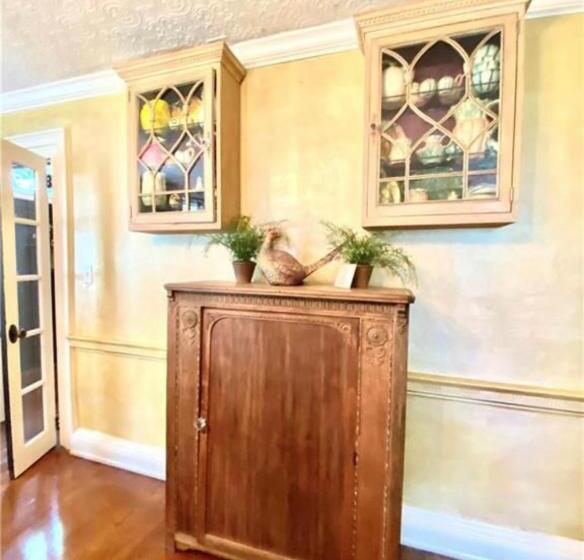 تختخواب و صبحانه The Connecticut River Valley Inn