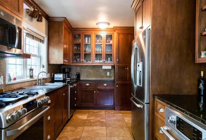 مبيت وإفطار The Fillmore Inn