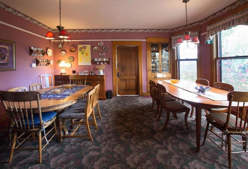 مبيت وإفطار Iris Inn