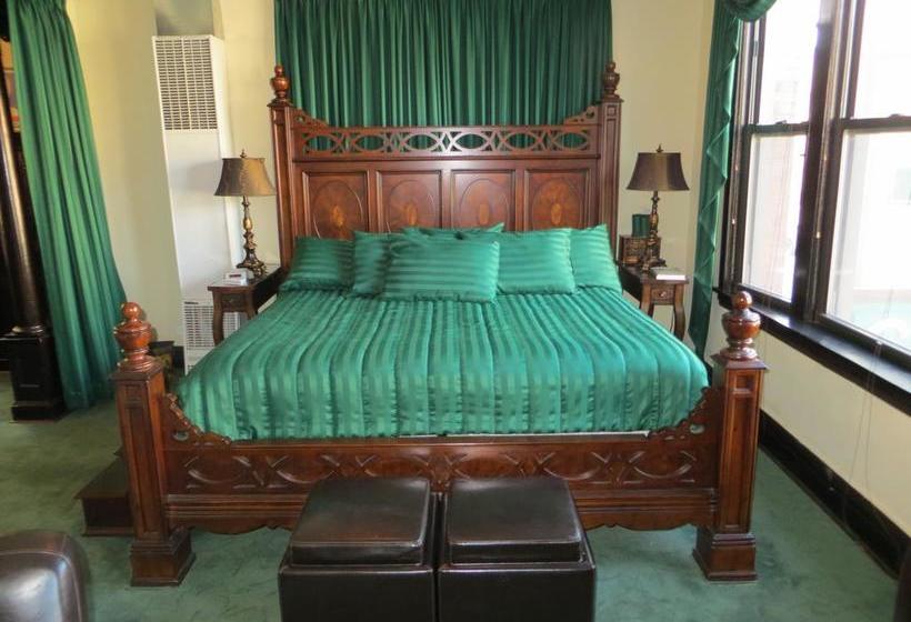 تختخواب و صبحانه The Polo Inn Bridgeport U.s.a