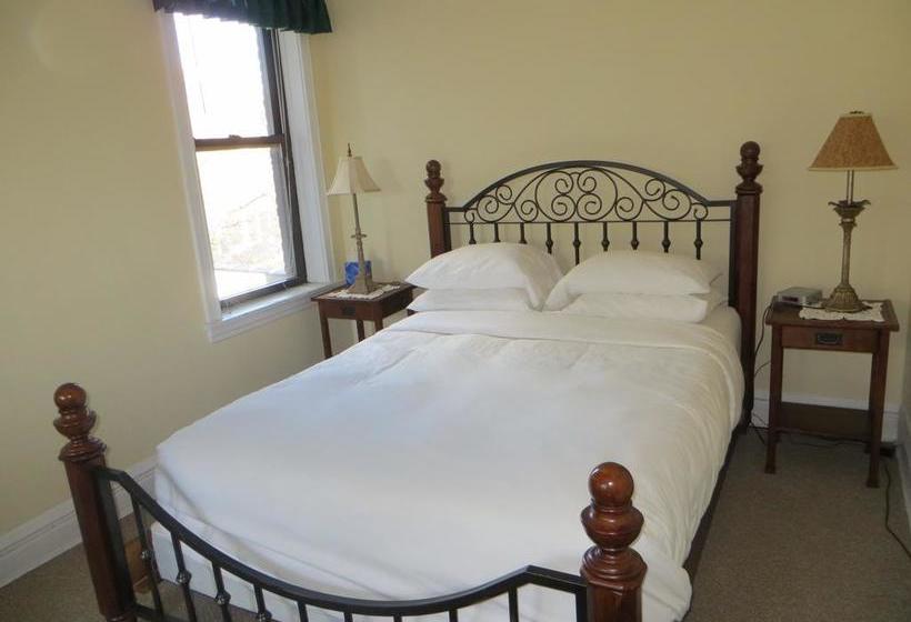 تختخواب و صبحانه The Polo Inn Bridgeport U.s.a