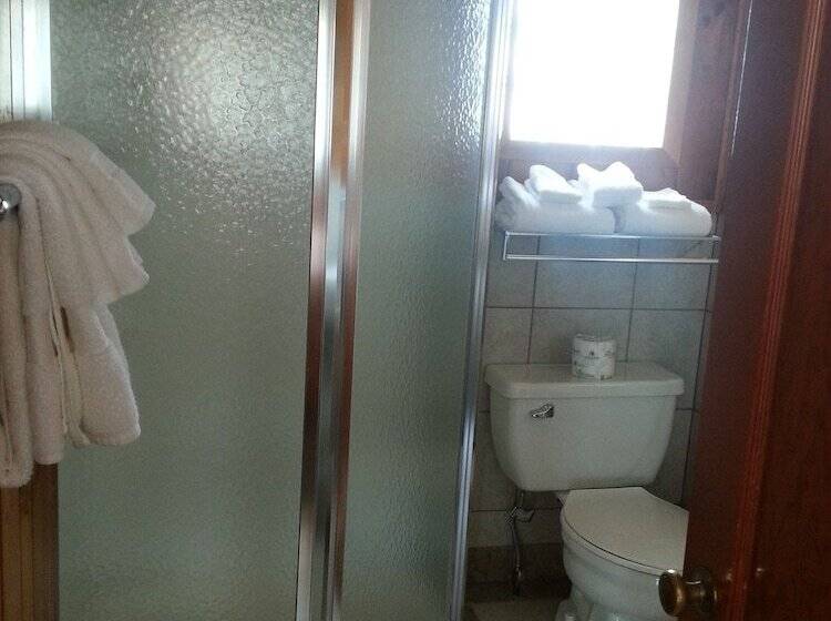 Canyon Motel Near Rocky Mountain National Park