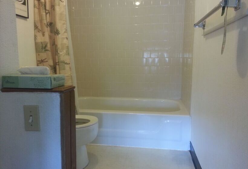 Canyon Motel Near Rocky Mountain National Park