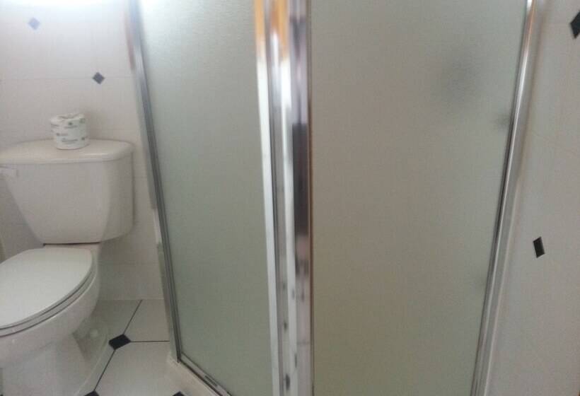 Canyon Motel Near Rocky Mountain National Park