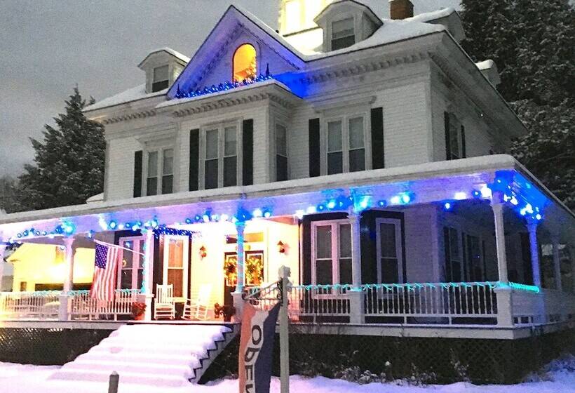 Center Harbor Sutton House B & B