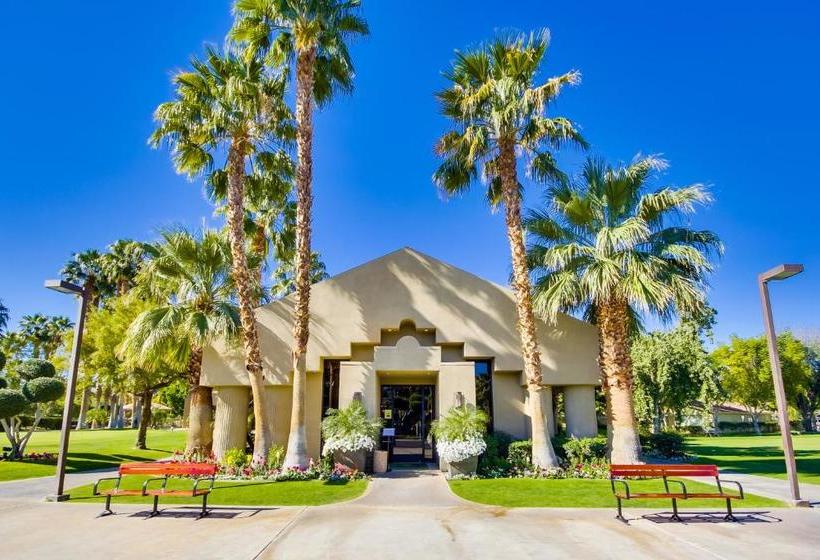 リゾートホテル The Villas At Emerald Desert